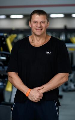 Инструктор тренажерного зала Юшкевич Валерий