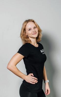 Инструктор групповых программ Кочетова Полина