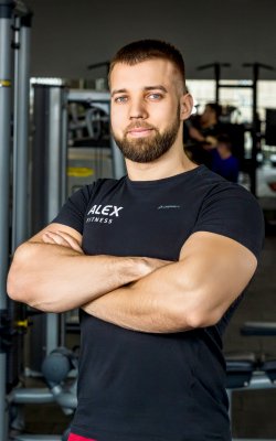 Инструктор тренажерного зала Степаненко Сергей