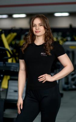Инструктор тренажерного зала Шаткова   Яна