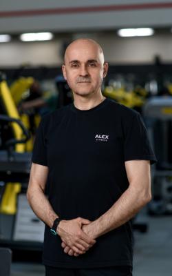 Инструктор групповых программ Кравцов Алексей