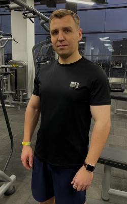 Инструктор тренажерного зала Нестеркин Сергей
