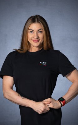 Инструктор тренажерного зала Анна Власова