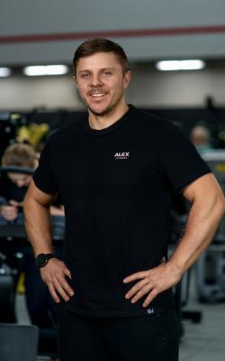 Инструктор тренажерного зала Акуленков Владимир