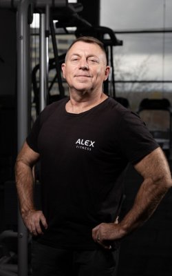 Инструктор тренажерного зала Зубахин Святослав