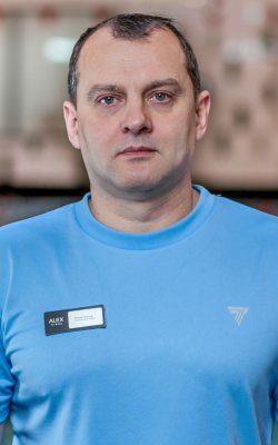 Инструктор водных программ, персональный тренер Леонид Петров